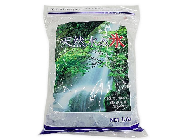 天然水の氷　１．１Ｋｇ セブンイレブン (7-ELEVEN)