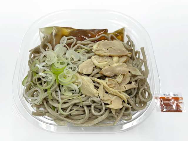 東北限定　若鶏の冷たい肉そば セブンイレブン (7-ELEVEN)
