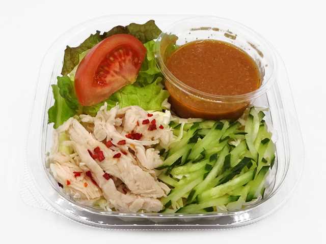 ごまダレで食べる蒸し鶏ラーメンサラダ セブンイレブン (7-ELEVEN)