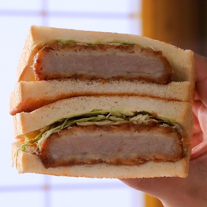 セブンイレブン】トーストサンドとんかつトーストサンドクラブハウストーストサンドとんかつクラブハウス今日の朝ごはん朝ごパン今日のランチランチタイムセブンプレミアム近くて便利セブンセブンイレブンsevenelevenおうち時間stayhome