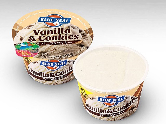 ブルーシールカップ　バニラ＆クッキー セブンイレブン (7-ELEVEN)