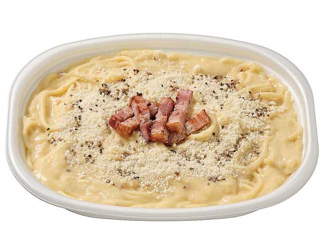 ソースたっぷり大盛カルボナーラ セブンイレブン (7-ELEVEN)