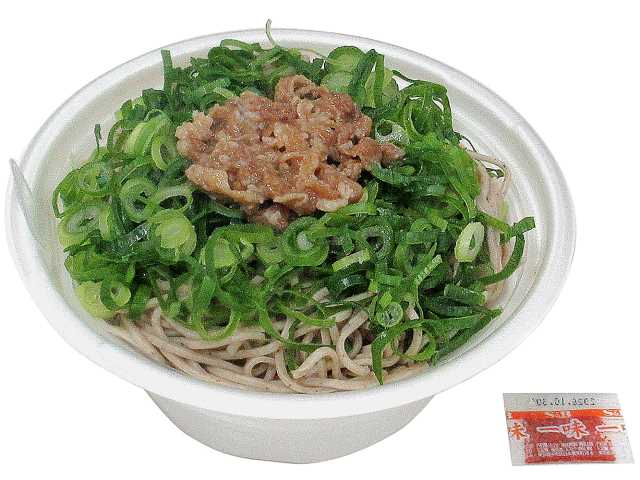 ねぎでまみれたそば　牛肉入り セブンイレブン (7-ELEVEN)