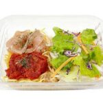 トマトと生ハムのパスタサラダ