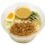 信州味噌使用 肉味噌ラーメンサラダ