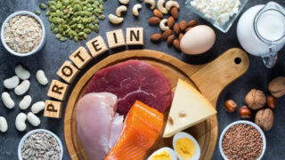 タンパク質20g超のコンビニ食品25選、3社横断徹底比較