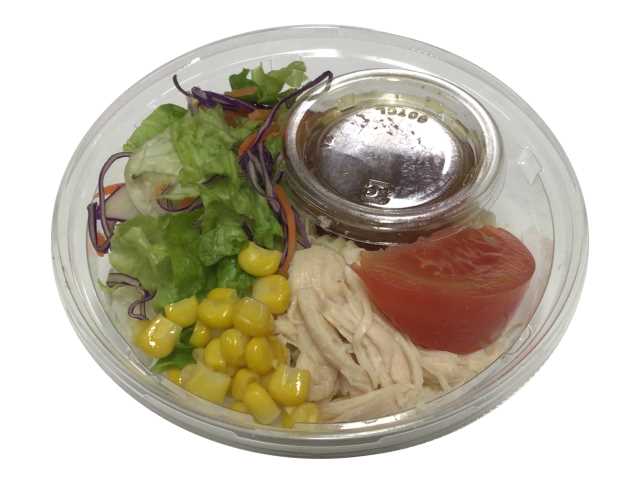 蒸し鶏と彩り野菜のラーメンサラダ