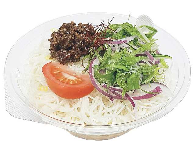 ごま豆乳担々で食べる生そうめん